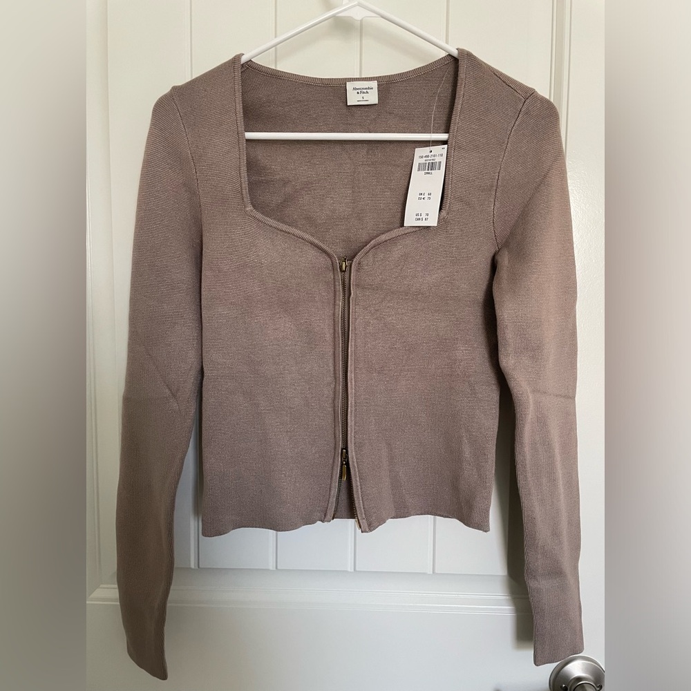 NWT Abercrombie & Fitch Zip Up Notch Neck Slim Sweater